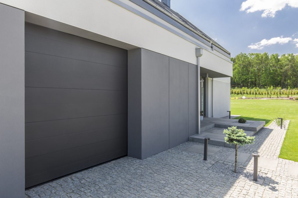 Automatic roller garage doors, a new opportunity for your garage dreams