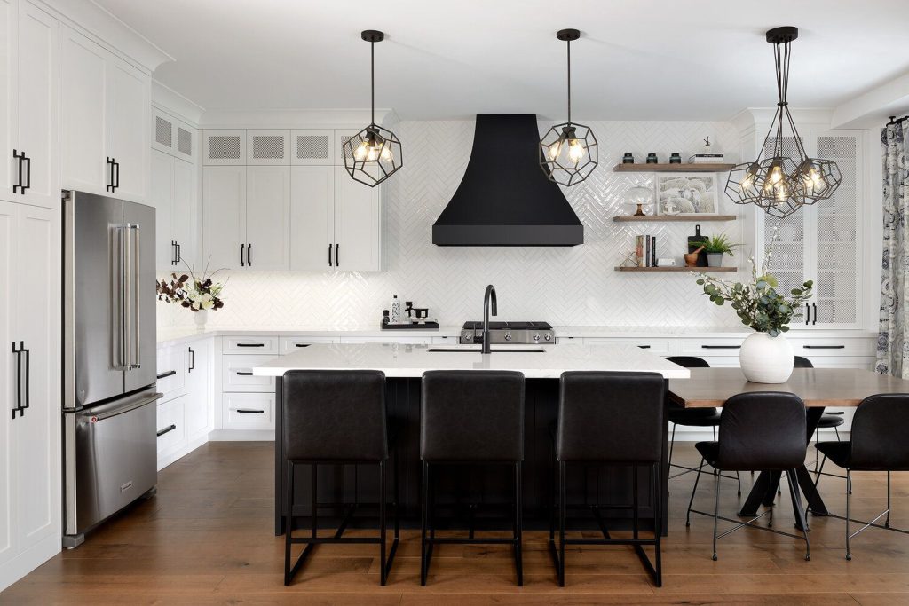 What Kinds of Light Fixtures Are Best for the Kitchen?